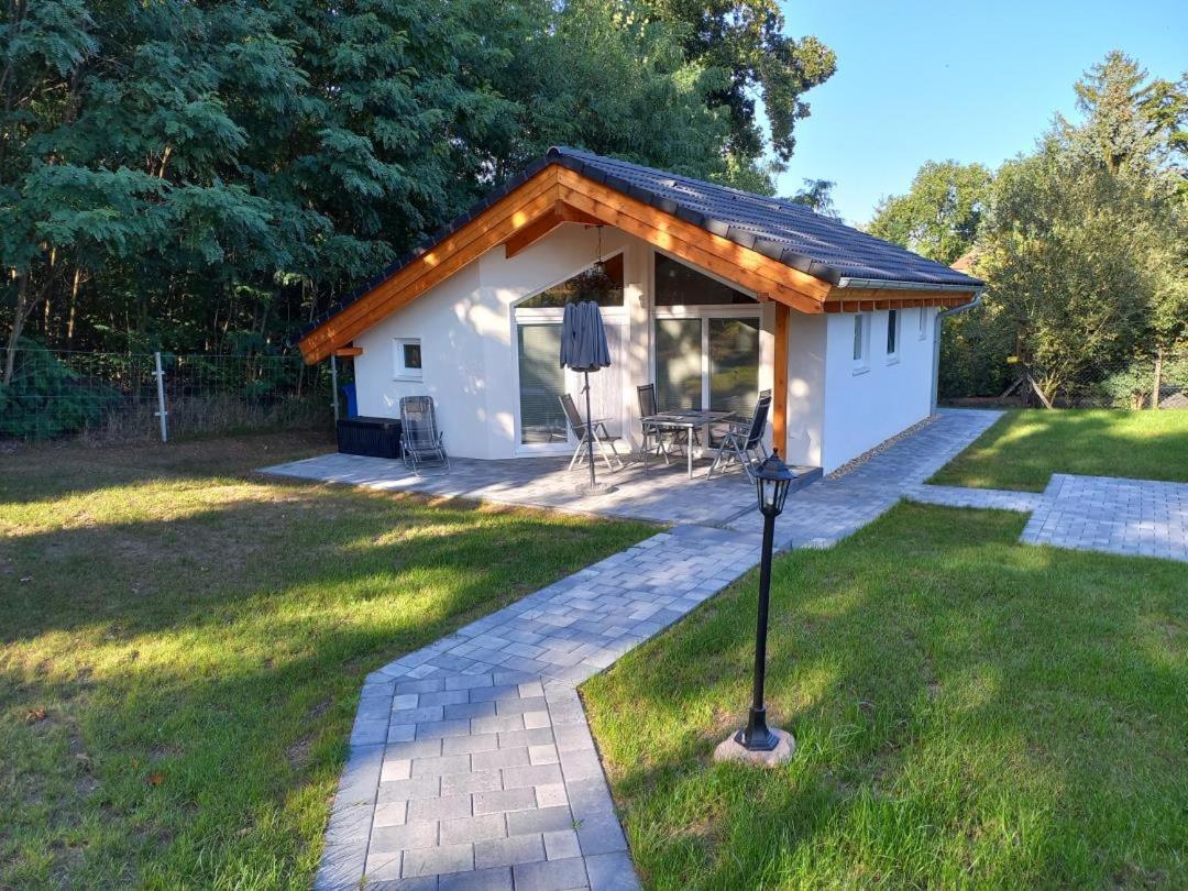 Neu! Ferienhaus Am See Protzel Exterior photo